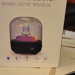Black Smart LED BlueTooth Speaker LED Lights BT42 Music Plat Hands Free Call NEW